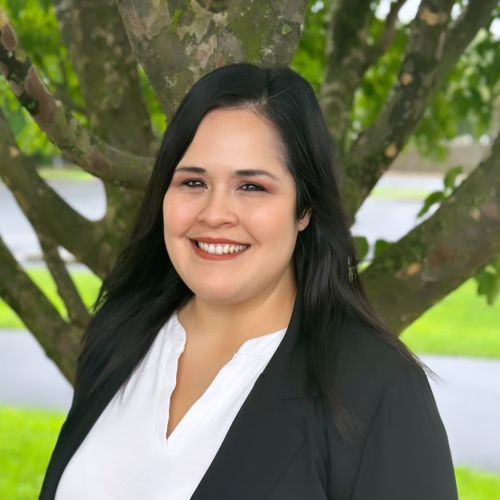 Gabriela Veron, LCSW, TF-CBT, CGP, EMDR Provider