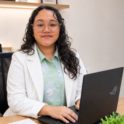 Kristal | Executive Assistant