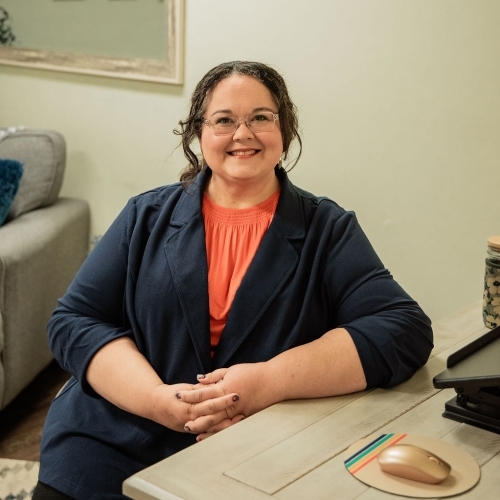 Angelique Chelton, LPC, PMH-C, CAGS,CTP